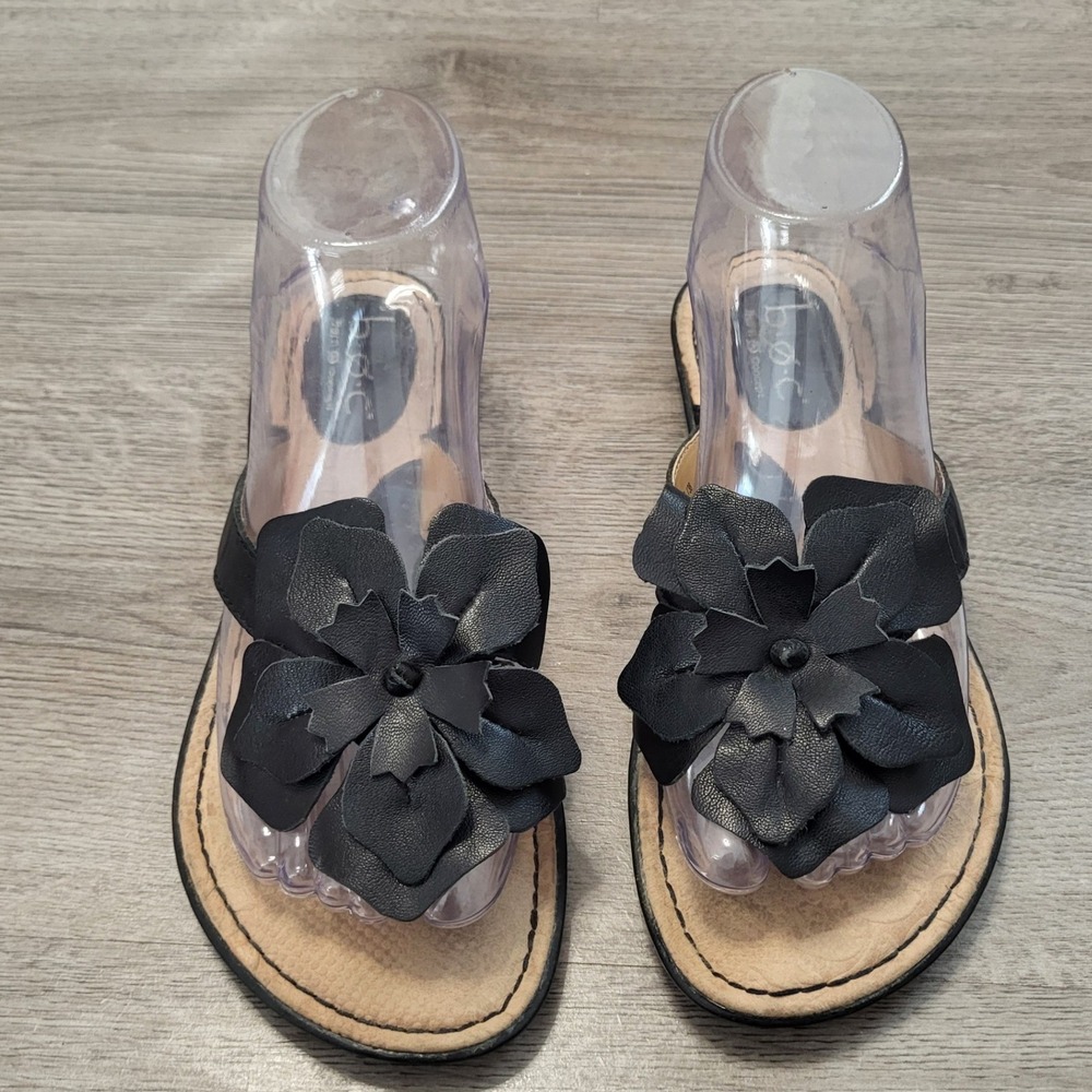 b.o.c. Born Concept Black Leather Flower Slide Sandals Womens 7 Casual Comfort